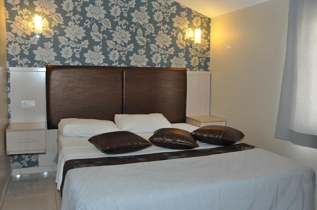 JOKER Side Hill Suite Hotel Buitenkant foto