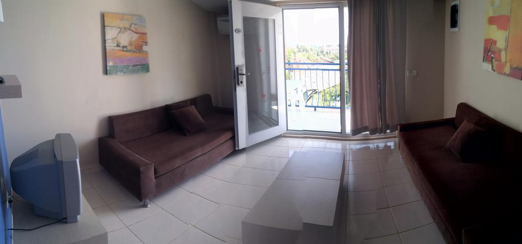 JOKER Side Hill Suite Hotel Buitenkant foto